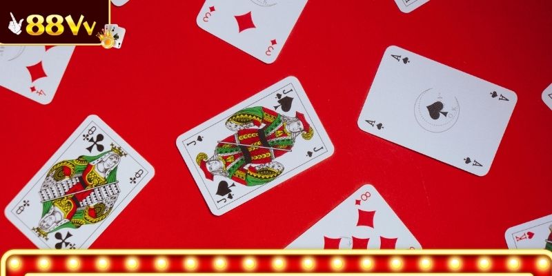 Cấu trúc chia bài và thứ tự sắp xếp chuẩn